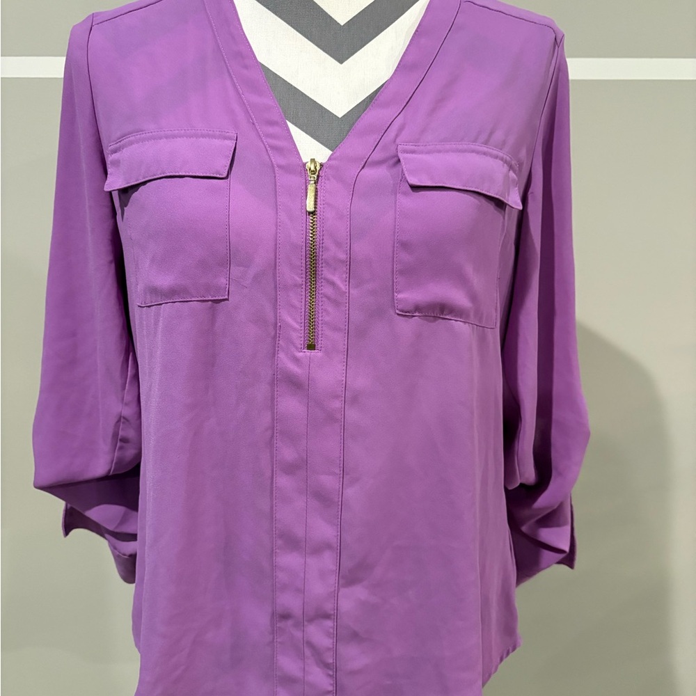 Express Lavender V-Neck Zip Front Blouse